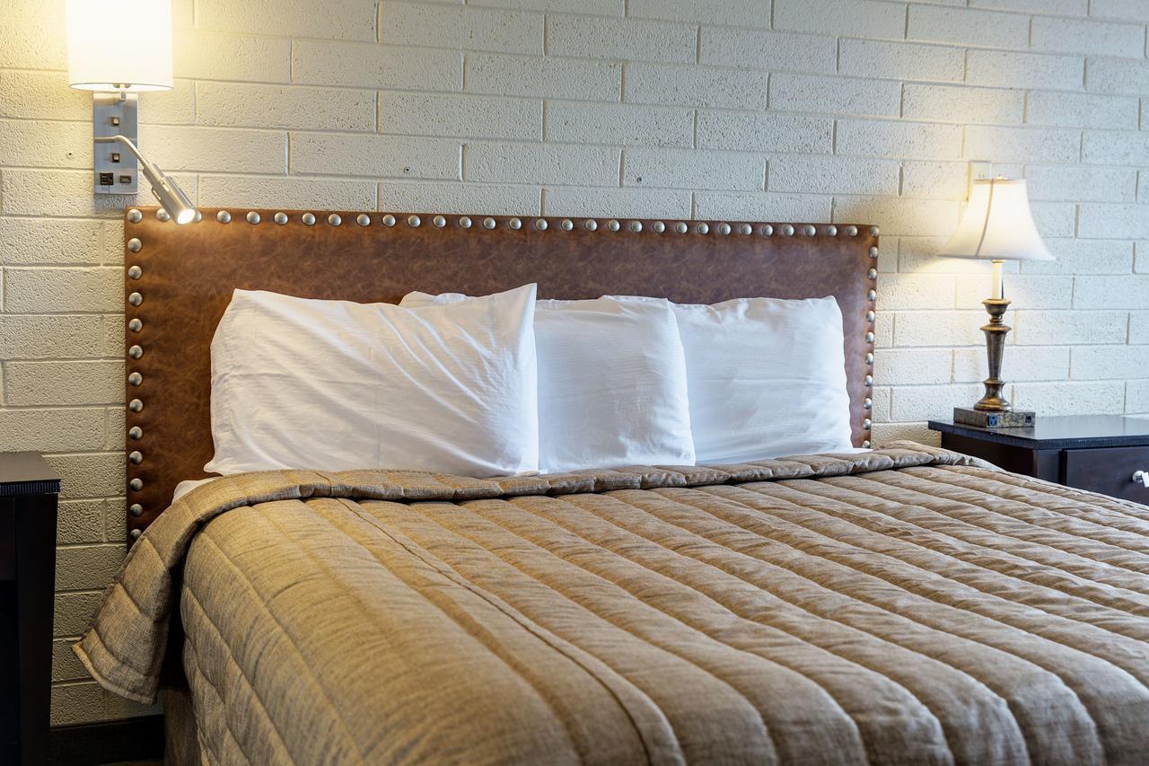 El Rancho Hotel Williston Extérieur photo